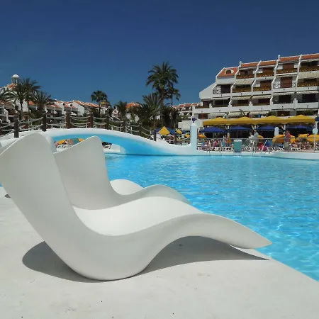 Two Bedroom Beachfront No 3 With Sea-view, Heated Pool, Close To The Sea Apartamento Arona (Tenerife)