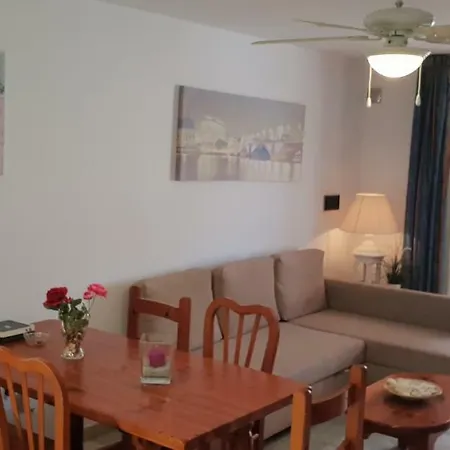 Two Bedroom Beachfront No 3 With Sea-view, Heated Pool, Close To The Sea *